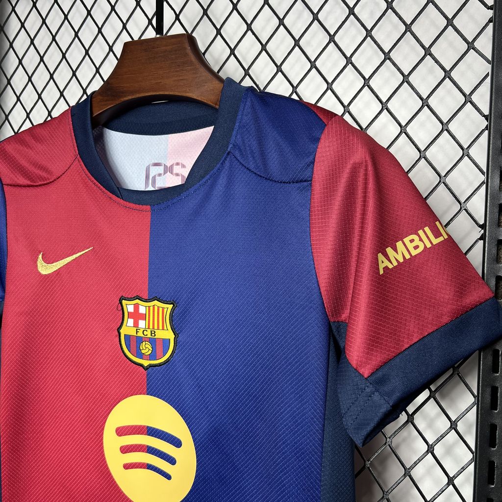 Conjunto infantil Barcelona 24/25