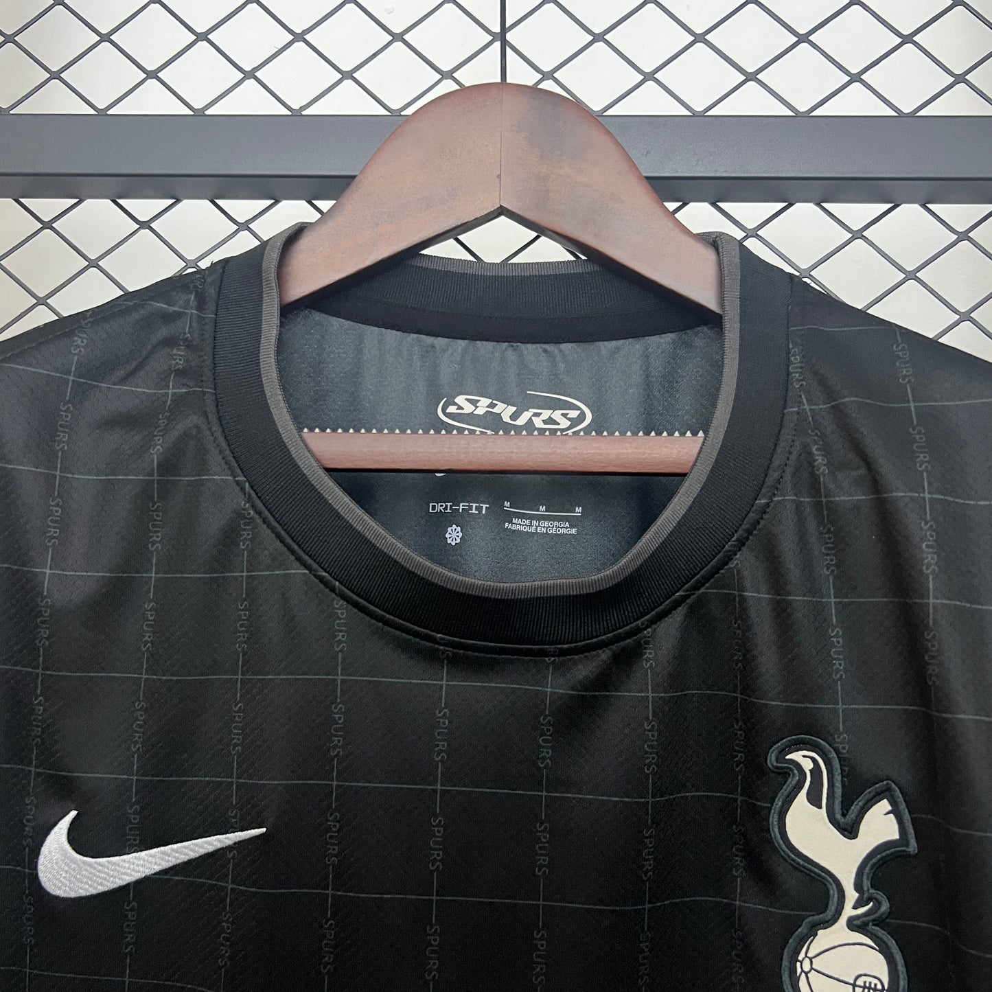 Tottenham 25/26 Alternativa