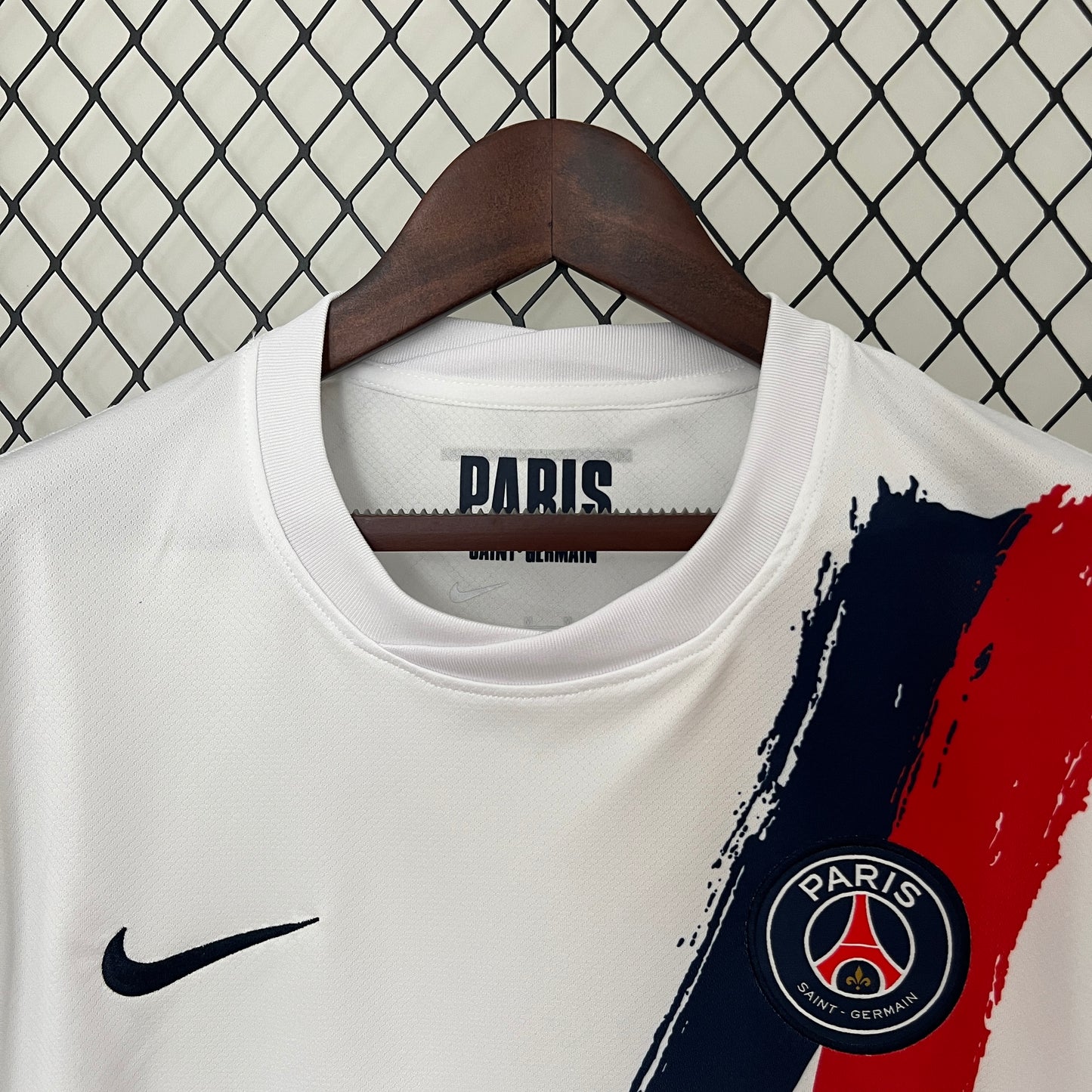 Paris SG 24/25 Alternativa