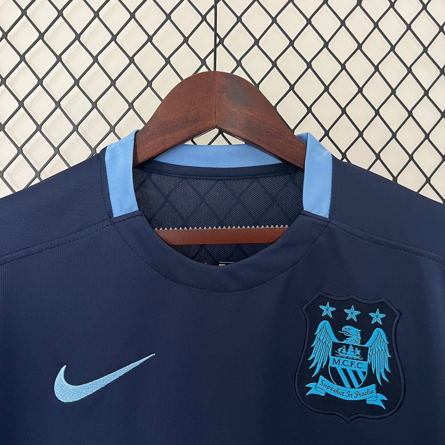 Manchester City 15/16 Alternativa Retrô