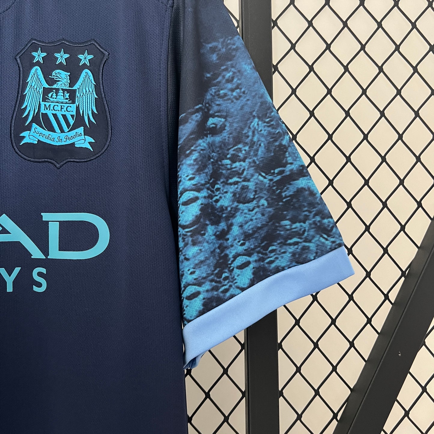 Manchester City 15/16 Alternativa Retrô