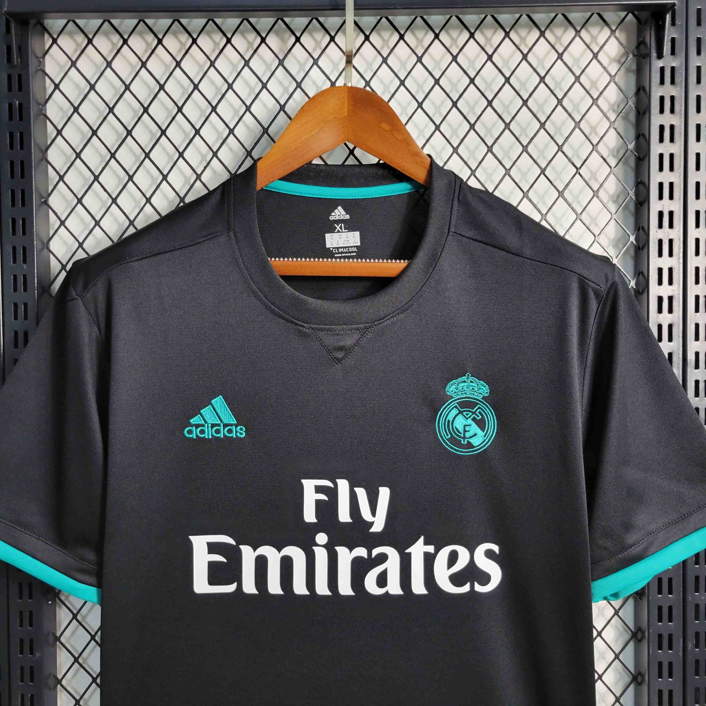 Real Madrid 17/18 Alternativa Retrô