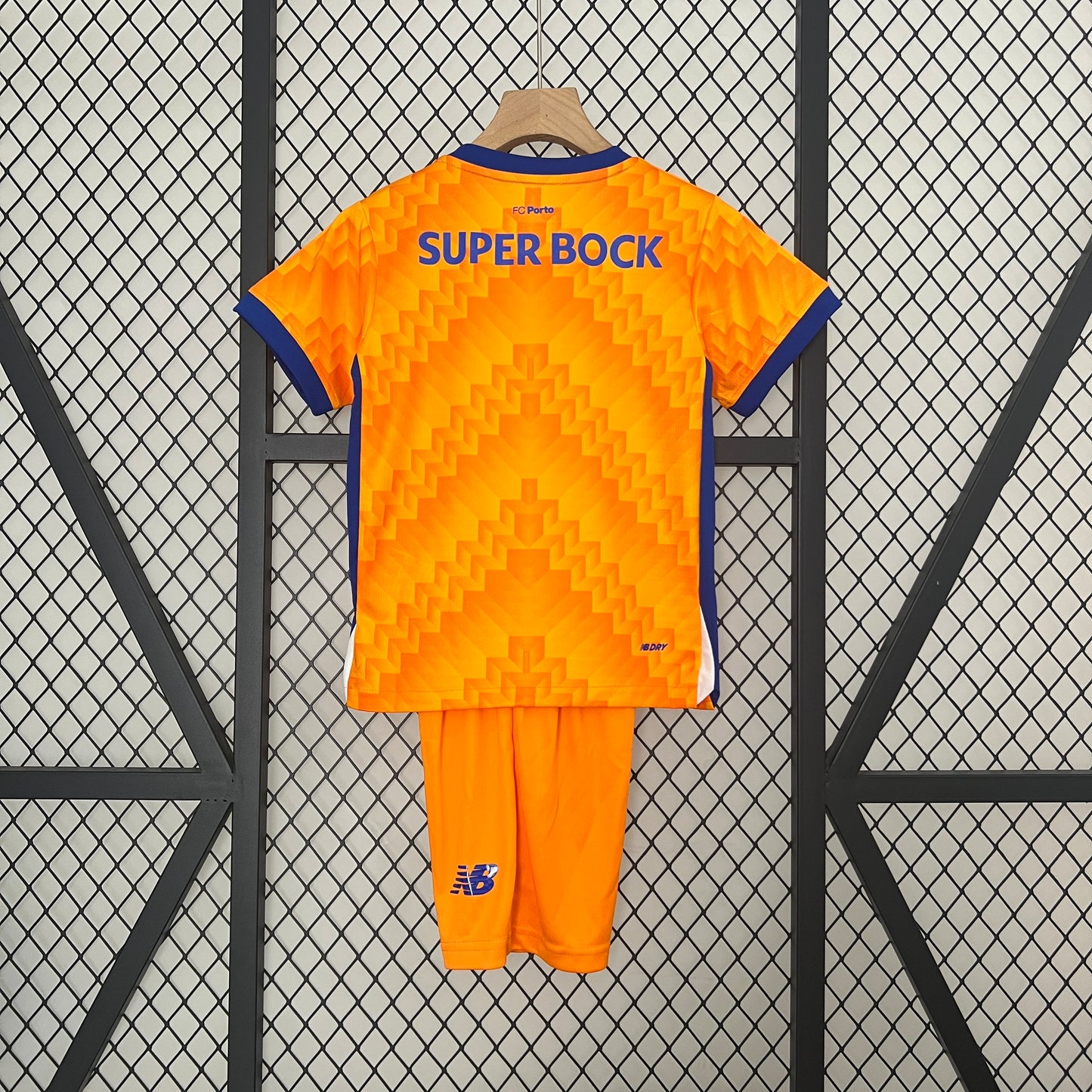 Conjunto Infantil FC Porto 24/25 Alternativo