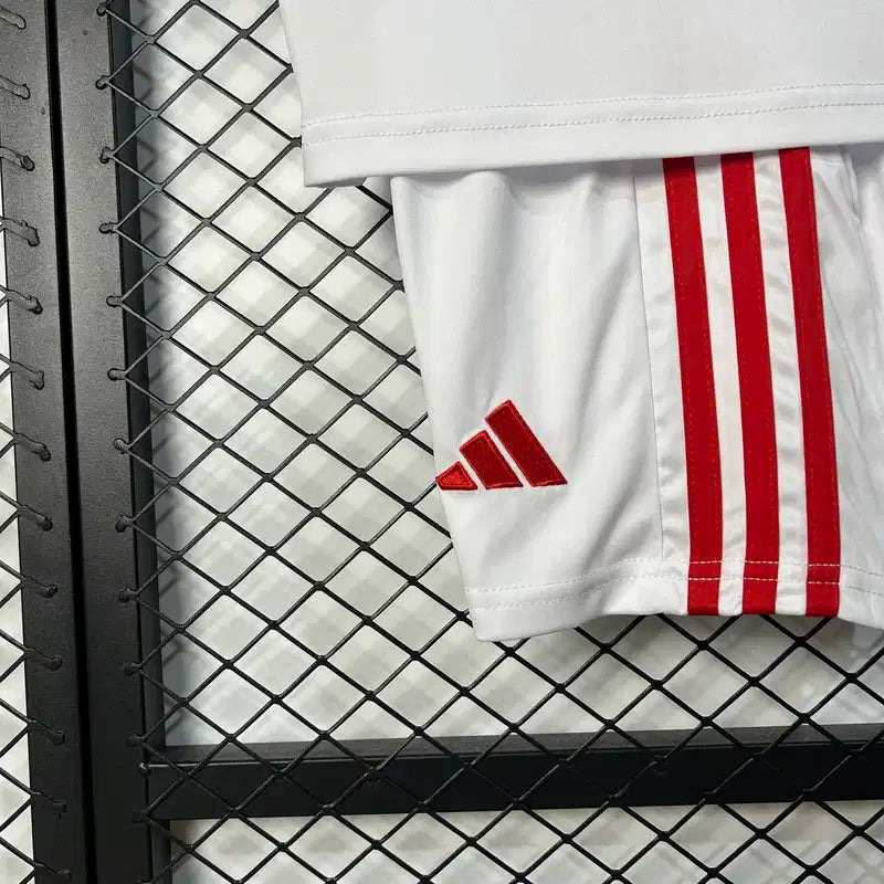 Conjunto infantil SL Benfica 25/26 Alternativo