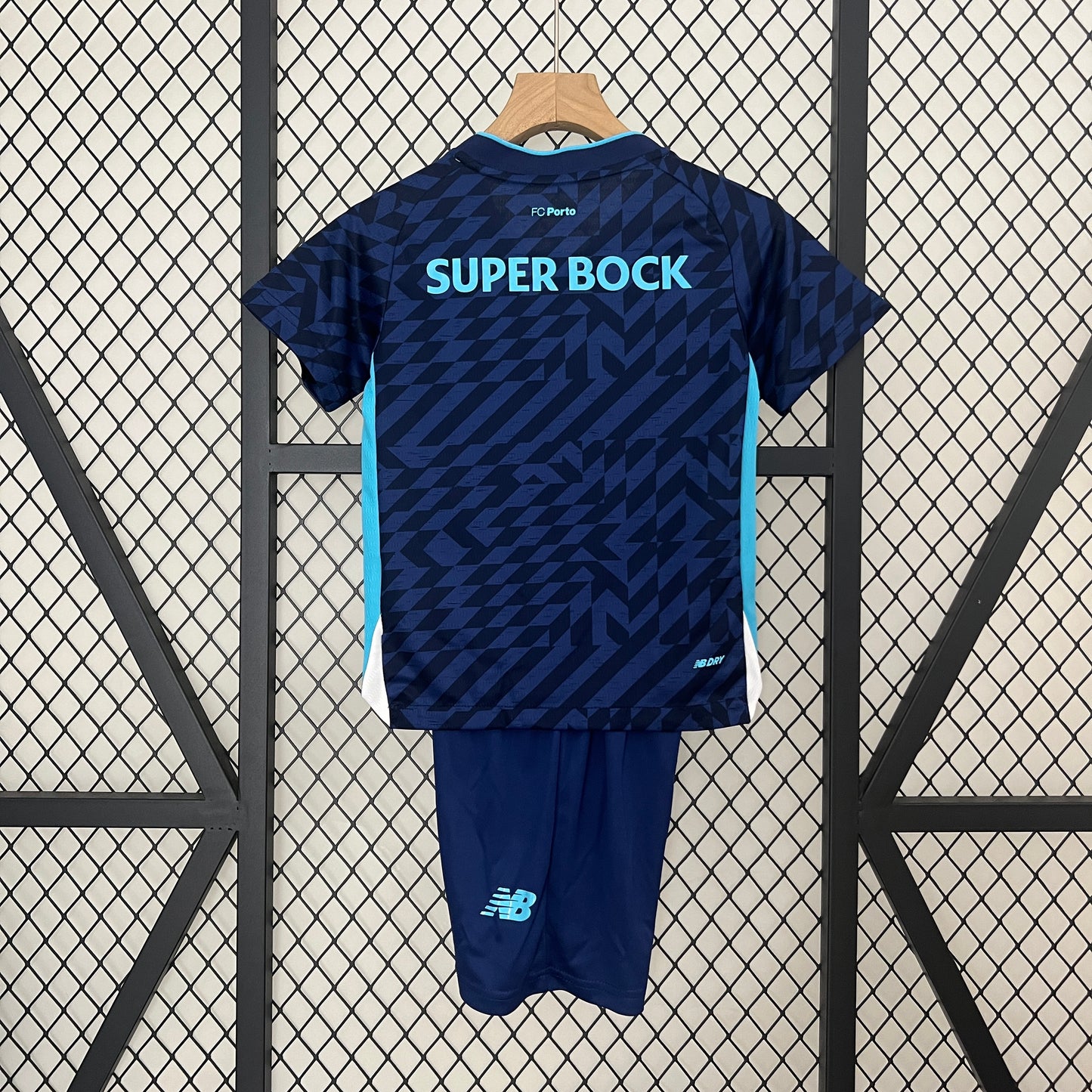 Conjunto Infantil FC Porto 24/25 Terceiro