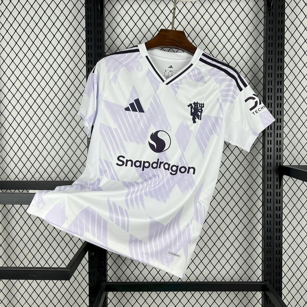Manchester United 25/26 Alternativa