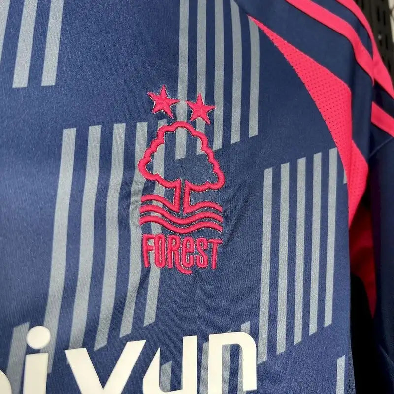 Nottingham Forest 24/25 Alternativa