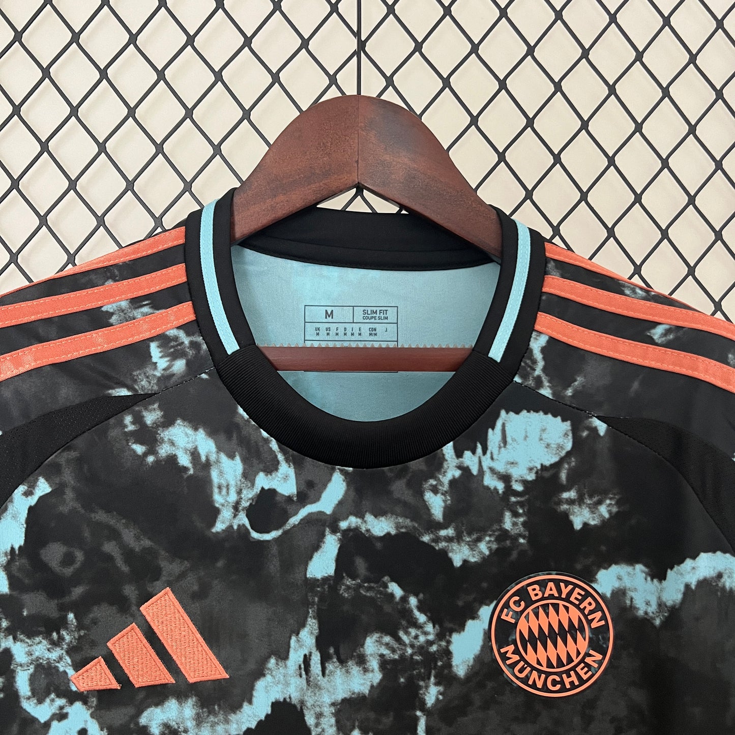 Bayern de Munique 24/25 Alternativa