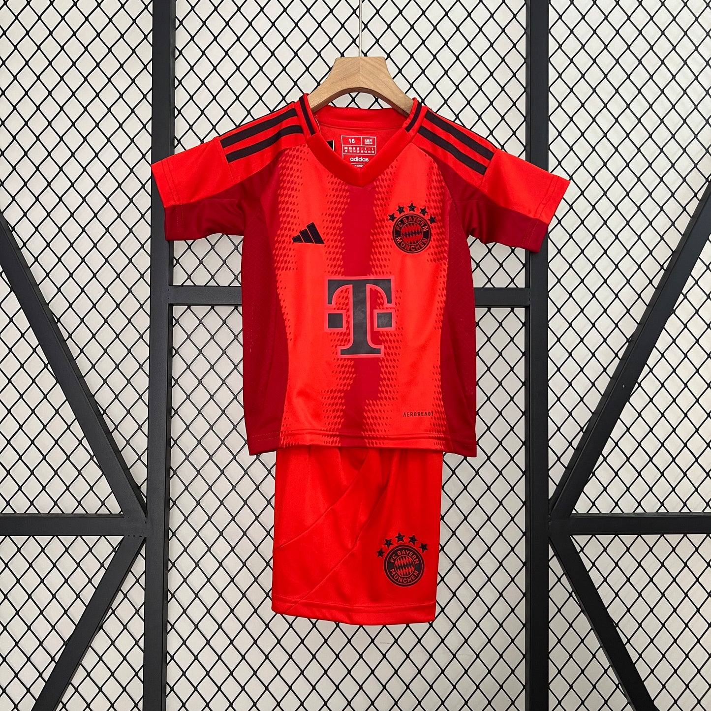 Conjunto Infantil Bayern de Munique 24/25