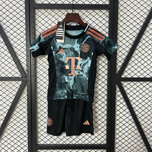 Conjunto Infantil Bayern de Munique 24/25