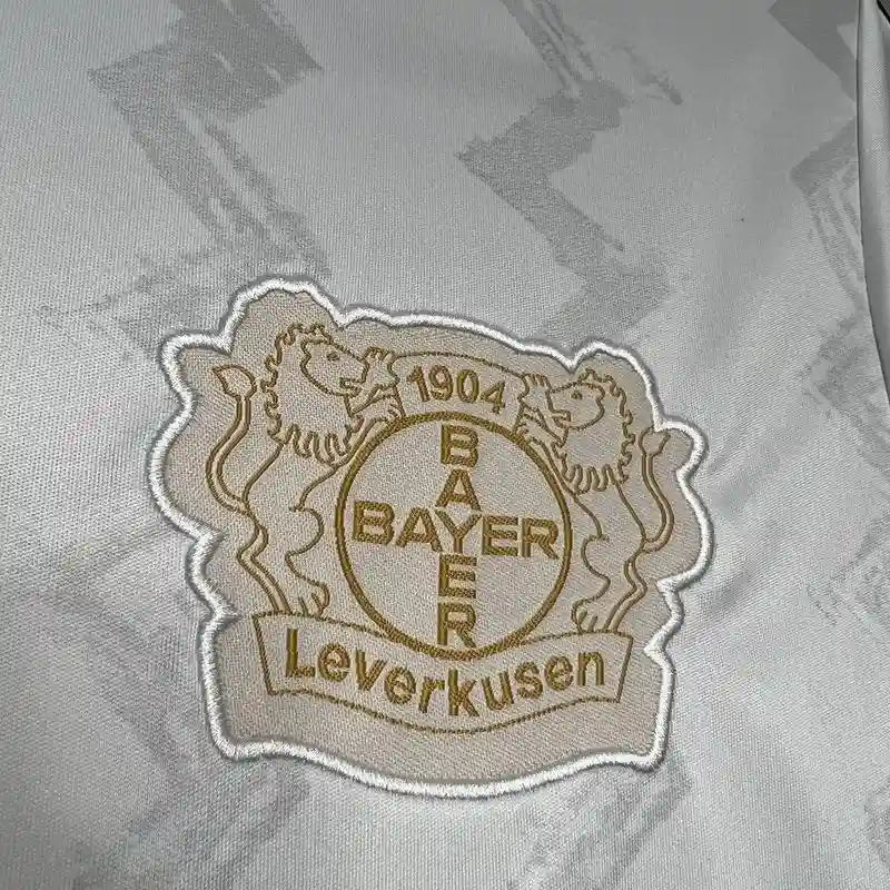 Bayer Leverkusen 24/25 Alternativa